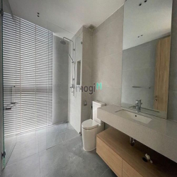 Cho thuê BT Thảo Điền Quận 2, 7.15x31m, 4pn, hồ bơi, sân vườn