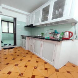 Nhà tập thể tầng 3, ngõ 1 Tạ Quang Bửu-Bách Khoa, 50m2 đẹp, ở ngay