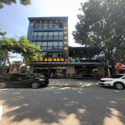 Cho thuê nhà Lô góc phố Định Công, 400m2 x 1 tầng, Mặt tiền 20m