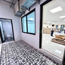 Cho thuê văn phòng Kiến Hưng luxury, 135 m2, đã ngăn 3 phòng làm việc