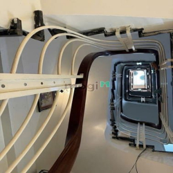 Bán Nhà Tân Mai, 45m 5 tầng– Lô Góc, 2 Thoáng, Gía 7.8 tỷ