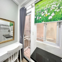 Căn Hộ Balcony Y Hình Ngay Chợ Bàu Sen Quận 5, 2' Đi ĐH Sư Phạm