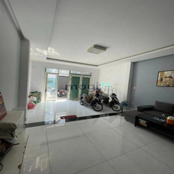 Cần bán gấp nhà đường Số 8A, p Bình Trị Đông B.DT: 5 x 20m, 3.5 tấm.