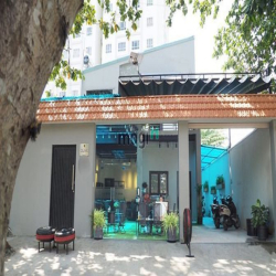 CẦN BÁN GẤP nhà Mặt Tiền quận Thủ Đức