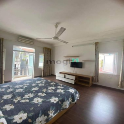 Nhà đẹp ngõ Tứ Liên, giá 11 tỷ, 52m2x5T, KD được, ô tô vào, ẢNH THẬT