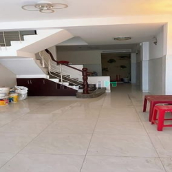 Mặt tiền choẹ kinh doanh sầm uất 5 tầng btct Phạm Văn Hai, Tân Bình
