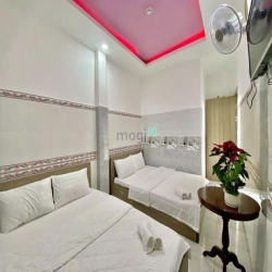 Bán KS 6 lầu MT Hà Huy Giáp 210 (6.5x30) 32PN DT 100tr gần cầu P.Long