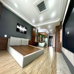 +Thượng Thanh-Long Biên-DT58-5T-MT 4.1 nhỉnh 6.45tỷ (đàm phán)