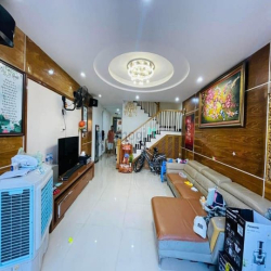 Vỡ nợ bán nhà đường Đình Phong Phú, Q9, 60m2, Gía 990 triệu SHR - Hxh