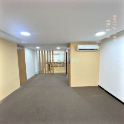 Sàn Văn Phòng Diện Tích 85m2- Lầu 8 - Trung Tâm Phú Nhuận - 20tr/tháng