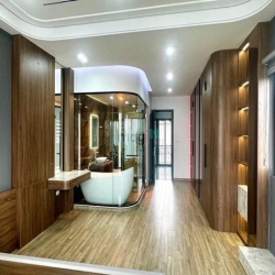 +Thượng Thanh-Long Biên-DT58-5T-MT 4.1 nhỉnh 6.45tỷ (đàm phán)