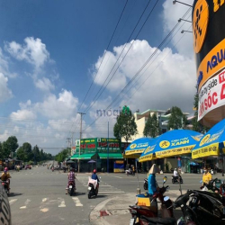 Bán gấp 300m2 và 2 dãy nhà trọ đang thu nhập 18tr/tháng, dân đông