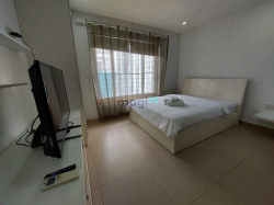 Cho thuê căn hộ quận 1, cửa sổ lớn, gần Bitexco, bến thành, cầu Calmet