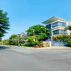 Chủ thân gửi em Nhi căn Biệt thự Garland Quận 9, 252m2 giá chỉ 25 tỷ