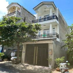 Bán nhà 1 trệt 2 lầu KDC Nam Khang Nguyễn Duy Trinh, Q9 -giá 4 tỷ 950