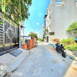 Bán nhà 1 trệt 2 lầu KDC Nam Khang Nguyễn Duy Trinh, Q9 -giá 4 tỷ 950