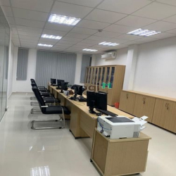 Bán tòa nhà CHDV 8 lầu có TM Phan Huy Ích DT sàn 1000m2 TN 2tỷ 27.9 tỷ