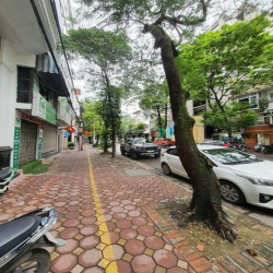 (HIẾM) Bán nhà kinh doanh mặt phố Lê Đại Hành, 40m2, 23 tỷ