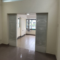 Cho thuê MT phố Phan Xích Long, Phú Nhuận, 4.5x14m, 3 tầng, 45tr