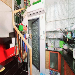 Nhà Hẻm xe hơi CMT8 thông tứ tung 30m2, vừa ở vừa kinh doanh, nhỉnh5tỷ