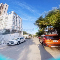 Cho thuê Đất MT đường Thảo Điền, Quận 2, 500m2 đất, 11x40m, nở hậu.