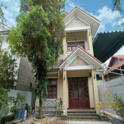 Cho thuê nhà 1 trệt 1 lầu đường N8 khu dân cư D2D giá 20tr/tháng