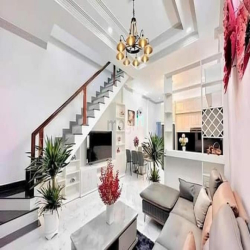 Bán căn nhà Thạnh Lộc 15 Q12, Dt100m2 giá 3ty650 sổ sẵn