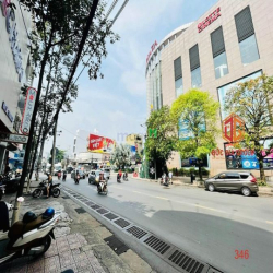 Mặt bằng ngay Vincom 300m2 ngang 11m tổng 300m2 siêu đắc địa chỉ 75tr