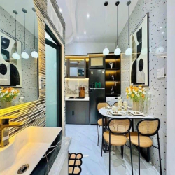 Bán nhà riêng 5x18m,4 Tầng, Siêu đẹp Ngay Vincom, thủ đức,