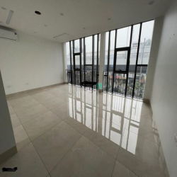Cho thuê nhà mặt phố MINH KHAI, DT 50m2x5 tầng, MT 6m, Giá 63tr