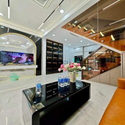 Bán nhà Hẻm 2m Quang Trung, P10, GV, 4.5 x 7m, 2 tầng, giá: 3.79 tỷ TL