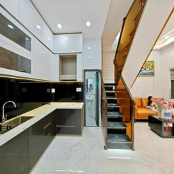 Bán nhà Hẻm 2m Quang Trung, P10, GV, 4.5 x 7m, 2 tầng, giá: 3.79 tỷ TL