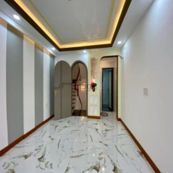 Nhà khu VIP Quận 10, hẻm xe hơi THÀNH THÁI 5 tầng, 52m2, 4PN nhỉnh10tỷ