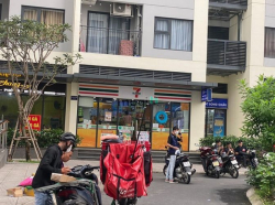 Cho thuê căn shop khối đế tại dự án Vinhomes Grand Park giá 15 triệu