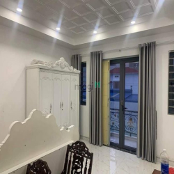 NHÀ 4 TẤM x 4M5 x 13M, HẺM 8M,sát MT Huỳnh Tấn Phát, Phú Thuận, Quận 7