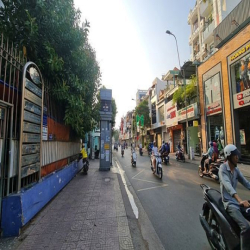 Cho thuê GÓC 231 Lê Văn Sỹ, Q.Phú Nhuận. DT 12x25m