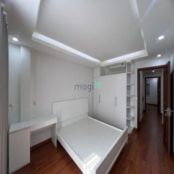 + Đức Giang -Long Biên . +Diên tích 44m2-4 tầng -Mặt tiền 4m giá  chào