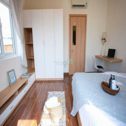 Căn hộ full nội thất cửa sổ lớn Đặng Dung gần trung tâm quận 1