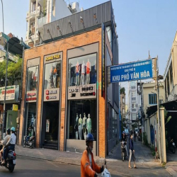 Cho thuê GÓC 231 Lê Văn Sỹ, Q.Phú Nhuận. DT 12x25m