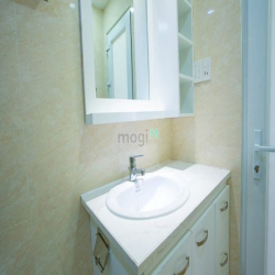 Căn hộ full nội thất cửa sổ lớn Đặng Dung gần trung tâm quận 1