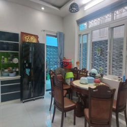 Bán nhà phố khu VIP 9 View, Tăng Nhơn Phú, Q9, 154m2, vị trí đắc địa.