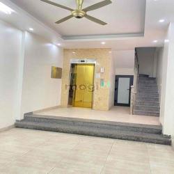 CHo thuê nhà mặt phố Xa Đàn, Ô Chợ Dừa, Đông Đa, Hà Nội