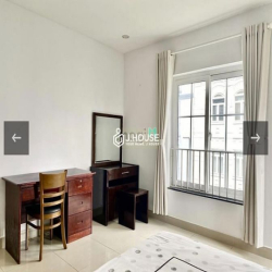 Căn Hộ Cao Cấp 2PN Full Nội Thất - Ban Công - Ngay Bạch Đằng - Sân Bay