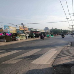 HÀNG NGỘP!  Nhà 2 tầng mặt tiền đường Lê văn Lương, Nhà bè, kdbb tốt.