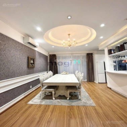 Bán gấp BT phố vườn Mỹ Thái 2 - PMH - Q7 , DT: 7x18m. Giá bán 31 tỷ TL