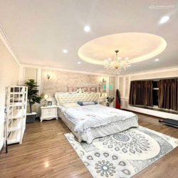 Bán gấp BT phố vườn Mỹ Thái 2 - PMH - Q7 , DT: 7x18m. Giá bán 31 tỷ TL