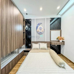 Nhà rẻ Đẹp Cần bán Ra nhà Trần Văn Đang, P9, Q3, 70m2,Giá 2 tỷ 3,SHR