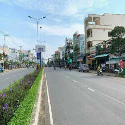 Nhà rộng rãi góc 2 mặt tiền đường Nguyễn Văn Cừ (lộ 20), Cần Thơ