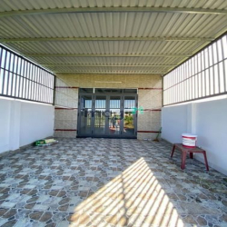 Bán Nhà NGỘP GIẢM 100Triệu Đường Nhựa 9m. 100m2. Chỉ 1tỷ 285triệu