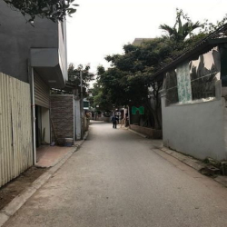 Bán đất mặt phố Bắc Cầu quận Long Biên .Gía 1,88 tỷ .